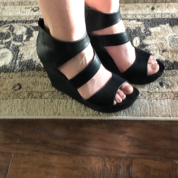 Black wedge sandals - Picture 9 of 9